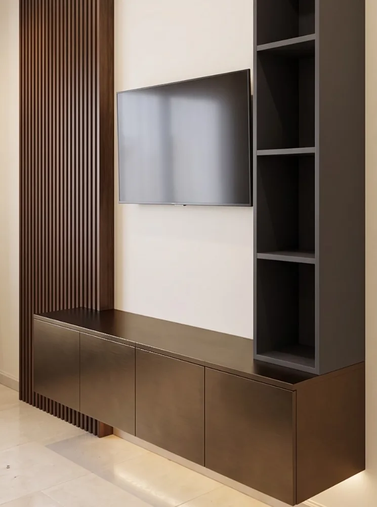 Diseño de mueble de TV flotante con panel de listones y columna de estantes